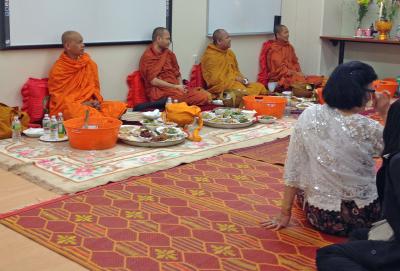 monks1 2013 Cambodian New Year