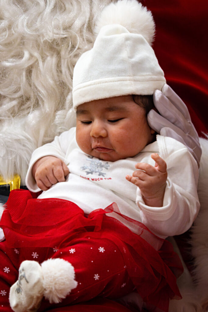 BFX_2_optimized_1000 Baby sitting in Santa's lap